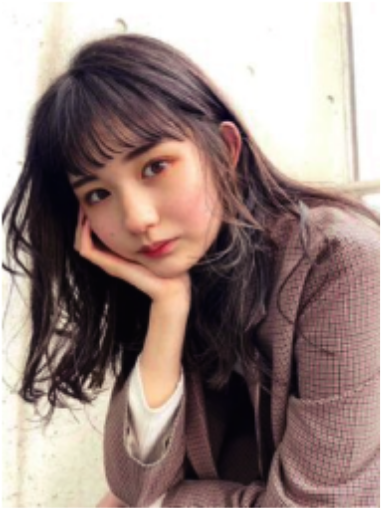 ロングヘアの女性